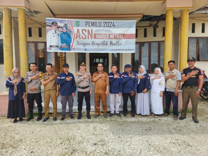 
					Pastikan Kesiapan Pemilu, Kapolsek Kempas Sambangi Kantor Panitia Pemilihan Kecamatan Kempas.