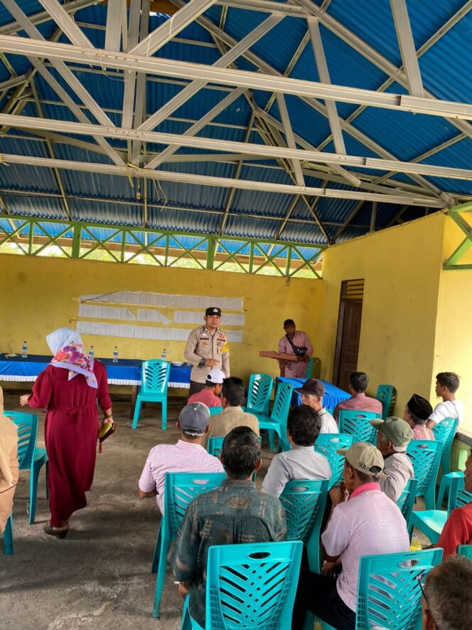 
					Bripka Hardi Bhabin Kamtibmas Ds Tunggal Tahayu Jaya kec Teluk Belengkong Giat Coling Systim Pemilu Damai 2024