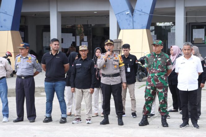 
					Polres Inhil Terjunkan 55 Personil Pengamanan TPS ke 5 Kecamatan