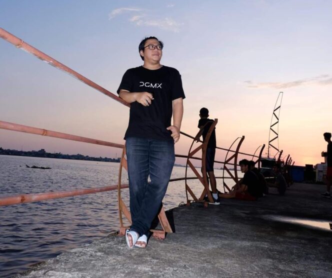 
					Sosok Koh Jodhi Fotografer dan Videografer asal bandung