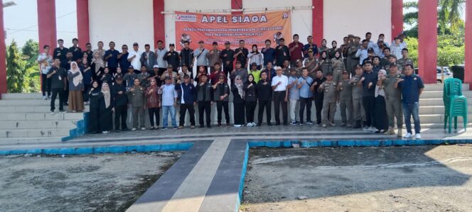 
					Bawaslu Apel Siaga Bersama TNI Polri Dishub Pol PP Di Lapangan Kesenian Daerah.