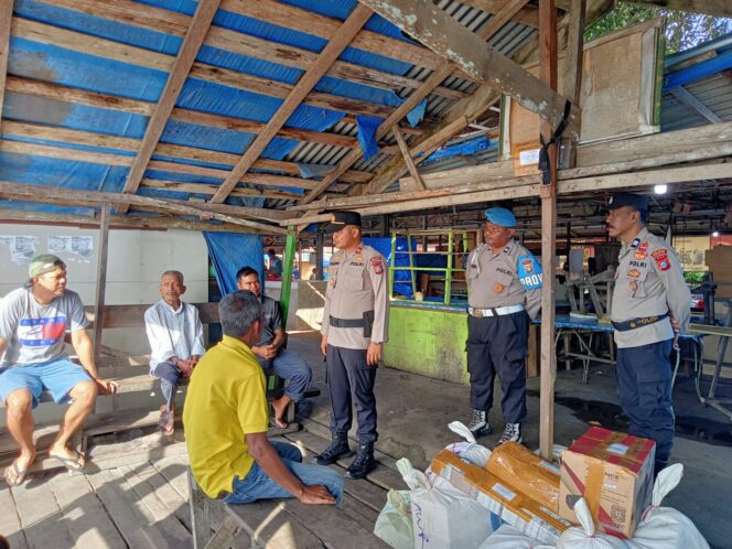 
					Pasca Pemungutan Suara,Polsek KSKP Ajak Masyarakat Pelabuhan Bersatu Wujudkan Situasi Aman dan Damai.