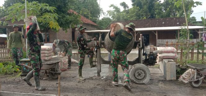 
					Prajurit TNI AU Siap Membantu Kodim Sragen Sukseskan TMMD