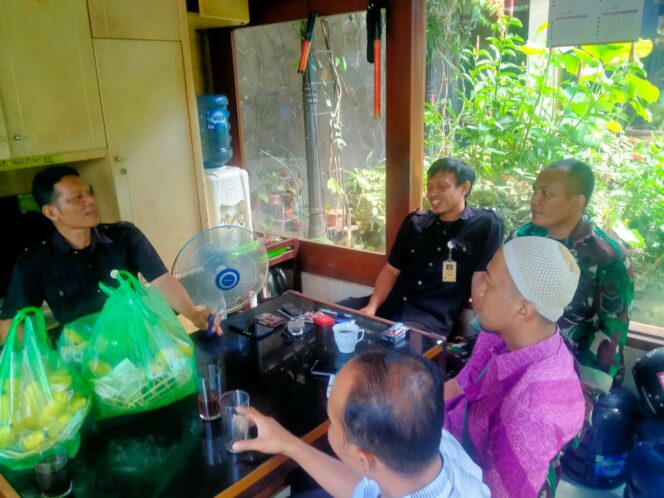 
					Bati Wanwil Sambangi Pos  Security dan Cek Keamanan Wilayah
