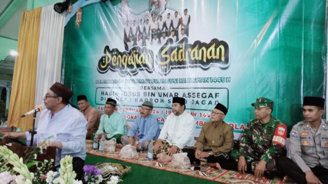 
					Tingkatkan Keimanan Babinsa Hadiri Pengajian Sadranan