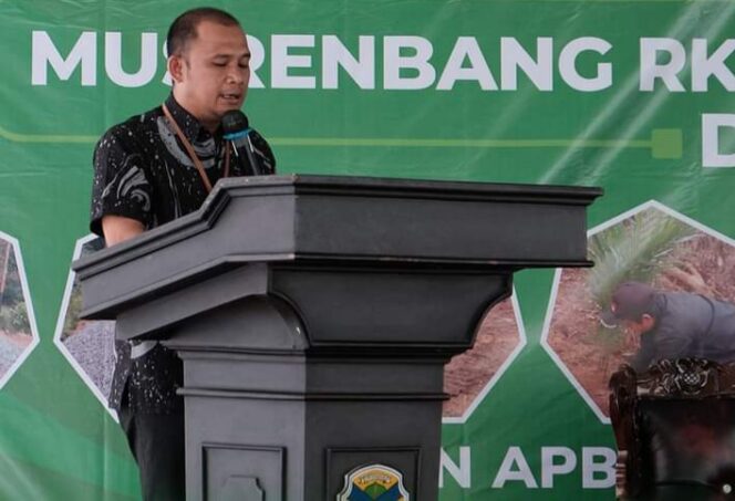 
					Bupati di Wakili Kepala BAPPERIDA Membuka Musrenbang