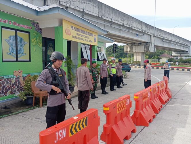 
					Babinsa Kodim Boyolali Ikut Pengamanan Pos Pam Lebaran