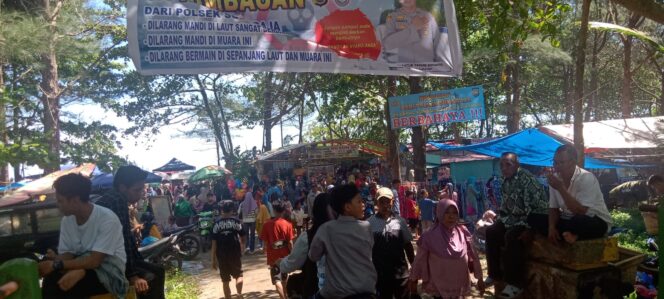 
					Pariwisata Kungkai Baru Dari Lapak Pedagang Sampai Keluar Masuk Gratis, Parkir Sukarela