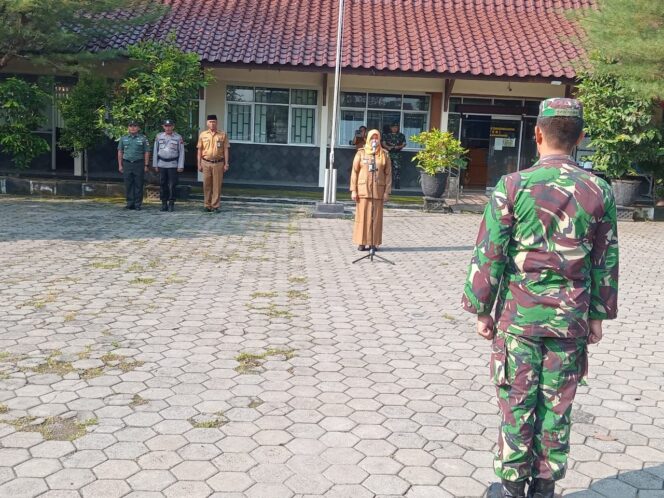 
					Danramil Karanggede Hadiri Silarurahmi Tingkat Kecamatan