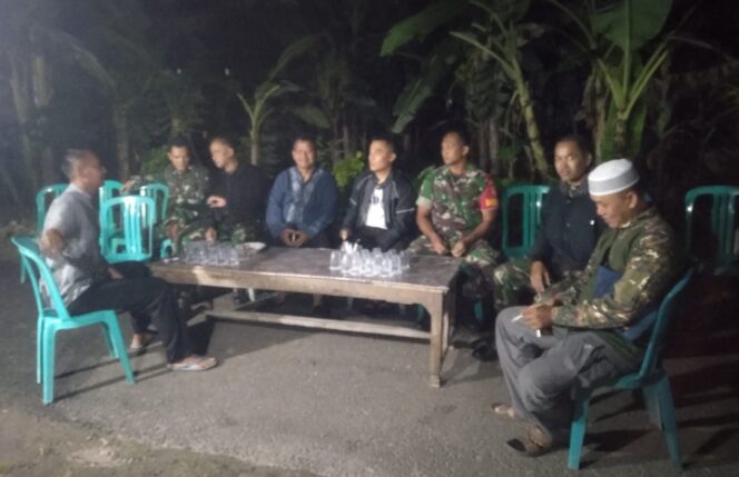 
					Babinsa Dan Bhabinkamtipmas Kompak Hadiri Kegiatan Di Wilayah