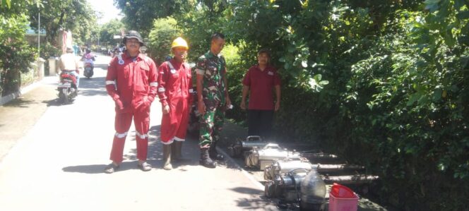 
					Babinsa Klego Berperan Aktif Basmi Sarang Nyamuk Dengan Fogging