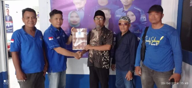 
					Koperwil Riau Media Investigasi.Net Abang Muhammad Daftar sebagai Calon Wakil Bupati Inhil di Partai Demokrat Inhil