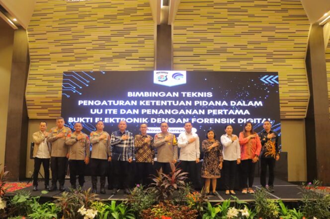 
					Kapolda Lampung Buka Pelatihan Bimbingan Teknis UU ITE Mengenai Kejahatan Digital