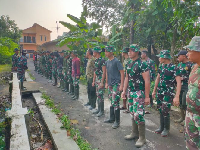 
					Awali Kegiatan Satgas TMMD Reguler Ke-120 Kodim 0726/Sukoharjo Laksanakan Apel Pagi