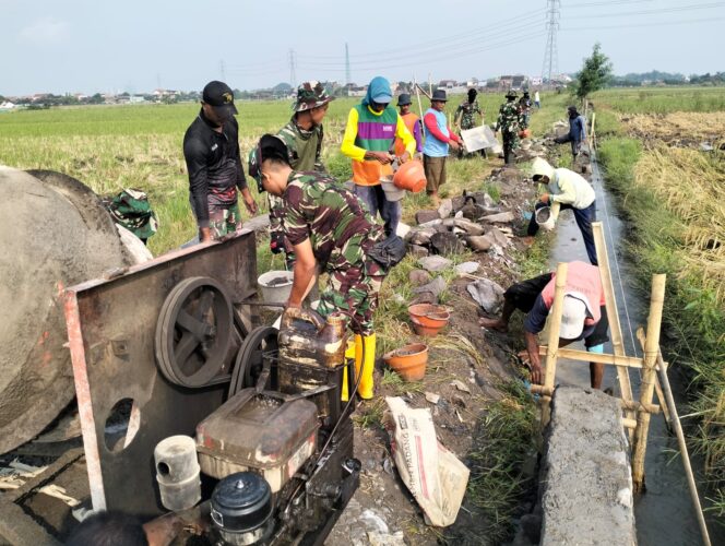 
					Satgas TMMD Kodim Sukoharjo Pacu Semangat Warga Dalam Pembangunan Talud