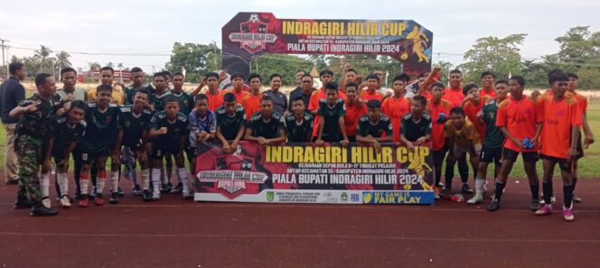 
					Keseblasan Team Pulau Burung Masuk Perdelapan Final Kejuaran Turnamen Indragiri Cup U-17 2024 Mengalahkan Keseblasan Team SMP 1 Tembilahan Hulu