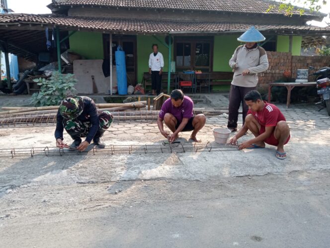 
					Satgas TMMD Ke 120 Kodim 0726/Sukoharjo Bangun Poskamling Guna Tingkatkan Keamanan Desa