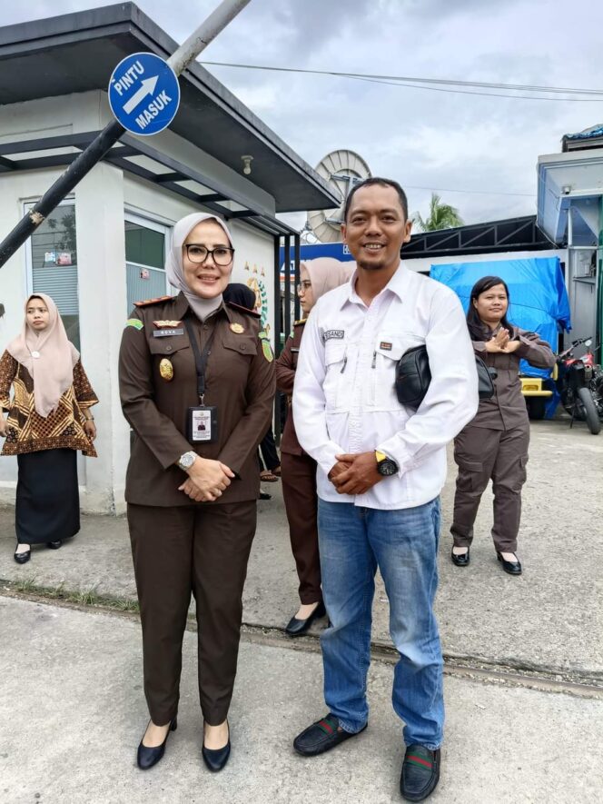 
					Ketua PW IWO Provinsi Riau Minta Masyarakat Awasi Proyek Pemkab Inhil