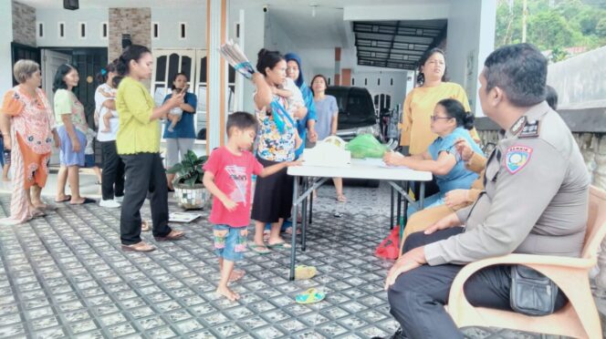 
					Kepada Warga Binaanya, Bhabinkamtibmas Polres Sibolga Himbau Bawa Balitanya Ke Posyandu