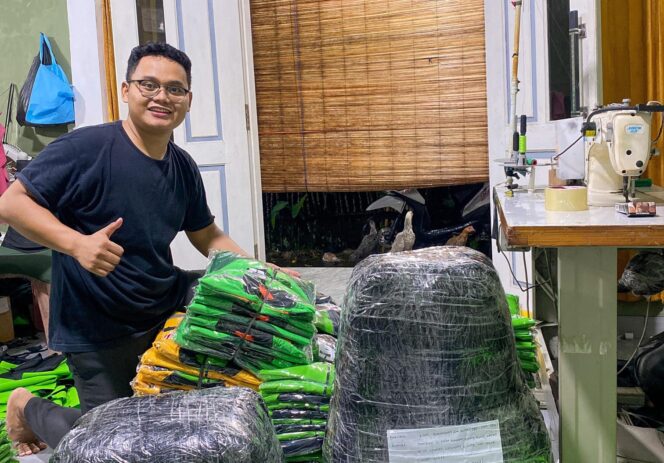 
					Mengenal Wahyu Guru ngaji sekaligus Pengusaha Muda yang Kreatif
