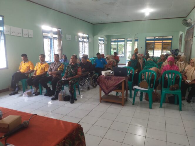 
					Babinsa Guworejo Hadiri Musdes, Upaya Penanggulangan Stunting