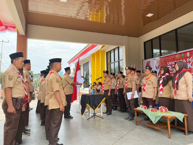
					Antoni Resmi di Lantik Menjadi Ketua Kwaran Tembilahan
