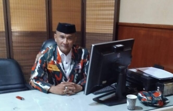 
					Resmi Dilantik, Daeng Mukhlis Gerak Cepat Bentuk Kepengurusan LMP Jakbar, Ini Imbauan Ketua Umum LMP Jakarta