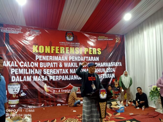 
					Pasangan Adi Gunawan dan Romi Siska Putra Tempuh Jalur Hukum, Laporkan KPU ke Bawaslu Dharmasraya