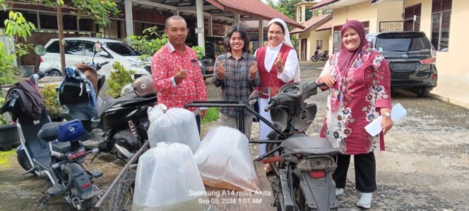 
					Dinas Ketahanan Pangan Dan Pertanian Kota Pematangsiantar Distribusikan Benih Ikan Mas Dan Ikan Nila Ke Kelompok Budidaya Ikan