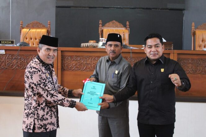 
					Rapat Paripurna Perdana DPRD Dharmasraya Bahas Perubahan APBD 2024 Meski AKD Belum Terbentuk