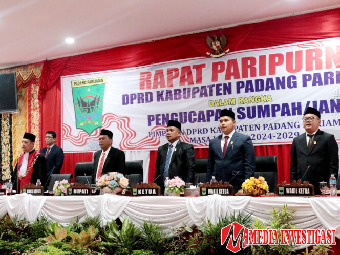 
					Wakil Bupati Rahmang Hadiri Pengambilan Sumpah Pimpinan DPRD Padang Pariaman Periode 2024-2029