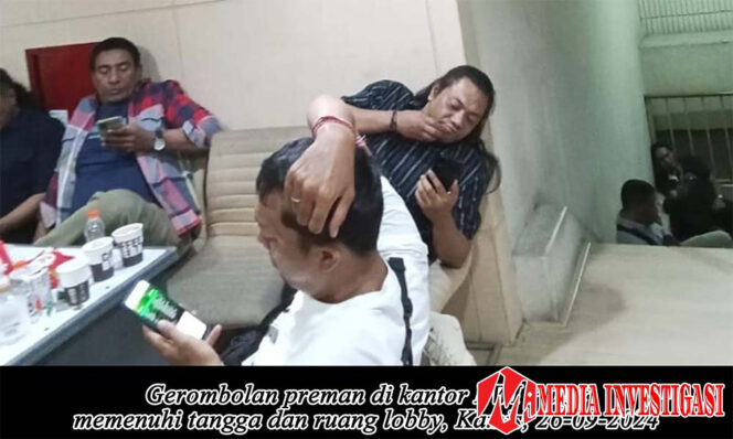 
					Kantor PWI Pusat Dijaga Gerombolan Bertampang Debt Collector, Siapa Mereka?