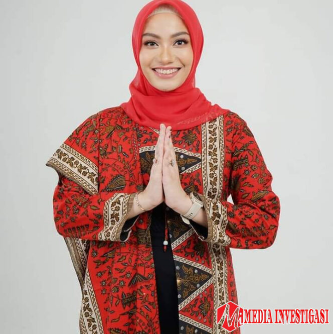 
					Masyarakat Dharmasraya Menanti Klarifikasi Status Pernikahan Calon Bupati Anisa Suci Ramadani