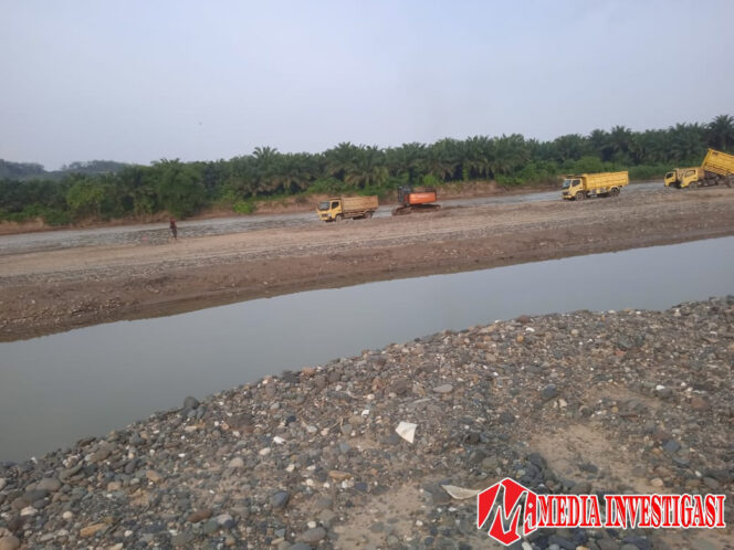 
					Pengusaha Tambang Galian C dan Stone Crusher Tak Berizin Marak di Dharmasraya: Warga Siguntur Resah