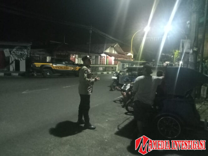 
					Akhir Pekan Polsek Sibolga Selatan Pantau Kegiatan Masyarakat Malam Hari