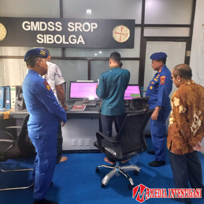 
					Antisipasi Gangguan Kamtibmas, Sat Polairud Dan Instansi Terkait, Berikan Himbauan Melalui Radio Pantai