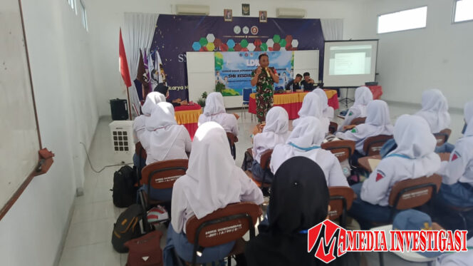 
					Babinsa Ngemplak Tekankan Pentingnya Cinta Tanah Air 