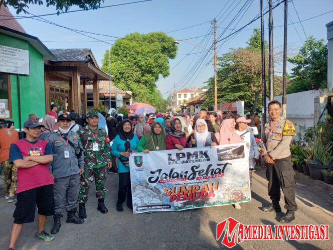 
					Peran Serta Babinsa Jayengan Jalan Sehat  Bersama Peringati Hari Sumpah Pemuda.