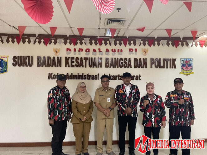 
					Kasuban Kesbangpol Jakarta Barat Terima Kunjungan Silaturahmi LMP Marcab Jakarta Barat
