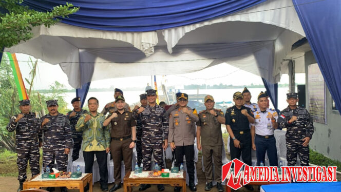 
					Rokok Ilegal Hasil Tangkapan Satgas Gabungan TNI AL Lanal Dumai Tahun 2023 Dimusnahkan, Kerugian Mencapai 300 Juta.