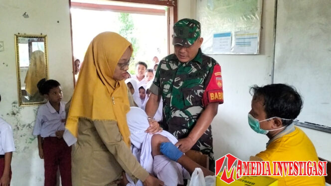 
					Serma Widi Turut Tenangkan Siswa Saat Dampingi Bias