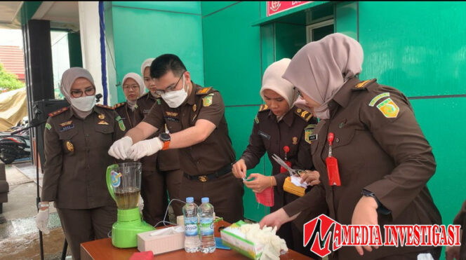 
					Kejari Inhil Musnahkan 70 BB Tindak Pidsus dan Pidum Tahun 2024