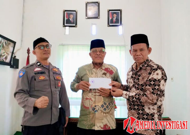 
					Personel Polres Dharmasraya Salurkan Zakat Profesi ke Baznas: Langkah Bersama Wujudkan Keberkahan