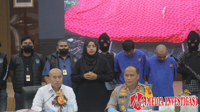 
					Kapolda Sumbar Pimpin Konferensi Pers Ungkap Kasus Pembunuhan dan Kasus Narkoba