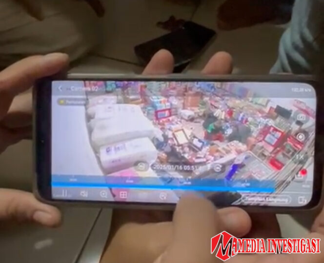 
					Perampokan Brutal di Sungai Betung, Pemilik Warung Ditodong Pembeli di Tembak