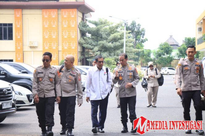 
					Puslitbang Polri Gelar Penelitian Evaluasi Kualitas Gudang Penyimpanan Senjata Api dan Amunisi di Polda Lampung