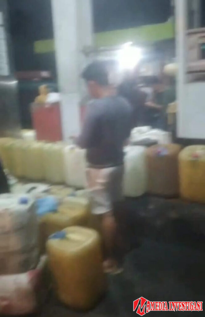 
					SPBU PANTI JUAL MINYAK SUBSIDI BERGERIGEN DENGAN UPAH 1 GERIGEN Rp 10000