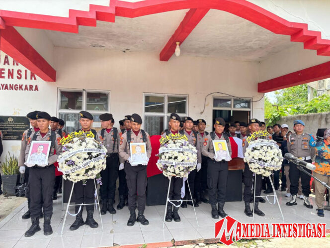 
					Polri Anugerahi Penghargaan Anumerta untuk Tiga Anggota Polda Lampung yang ujarnya