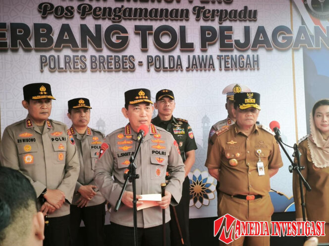 
					Kapolri Turun ke Posko Terpadu, Pastikan Kesiapan Personel Operasi Ketupat 2025