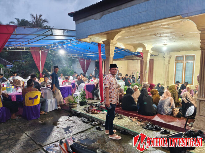 
					Anggota DPRD Dharmasraya Ade Perdana Putra Gelar Buka Puasa Bersama, Pererat Silaturahmi dengan Masyarakat